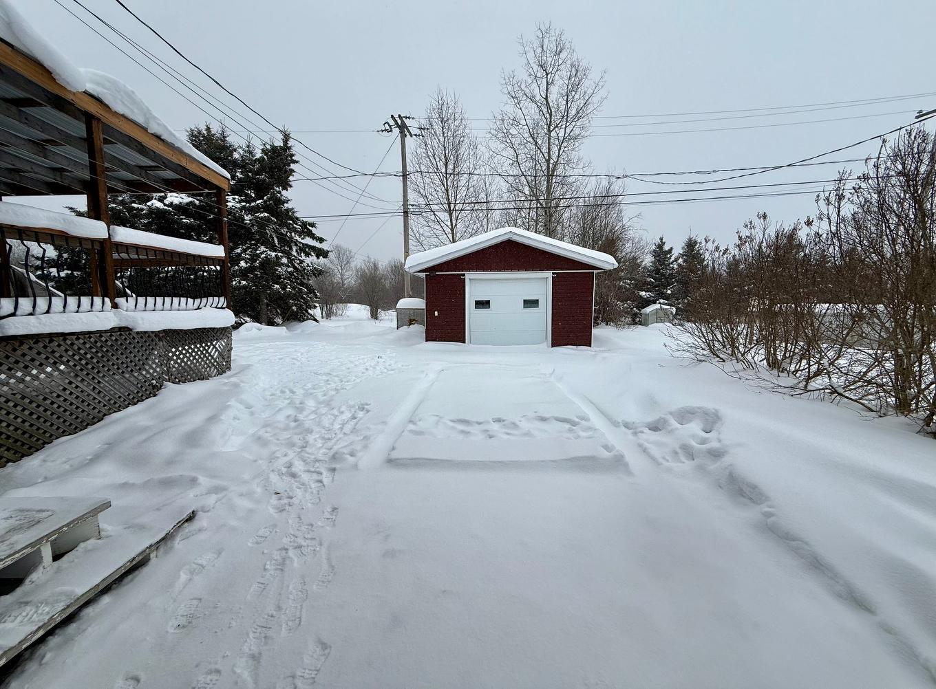 Garage - 671 Rue Des Aulnes, Amos, QC - Outdoor
