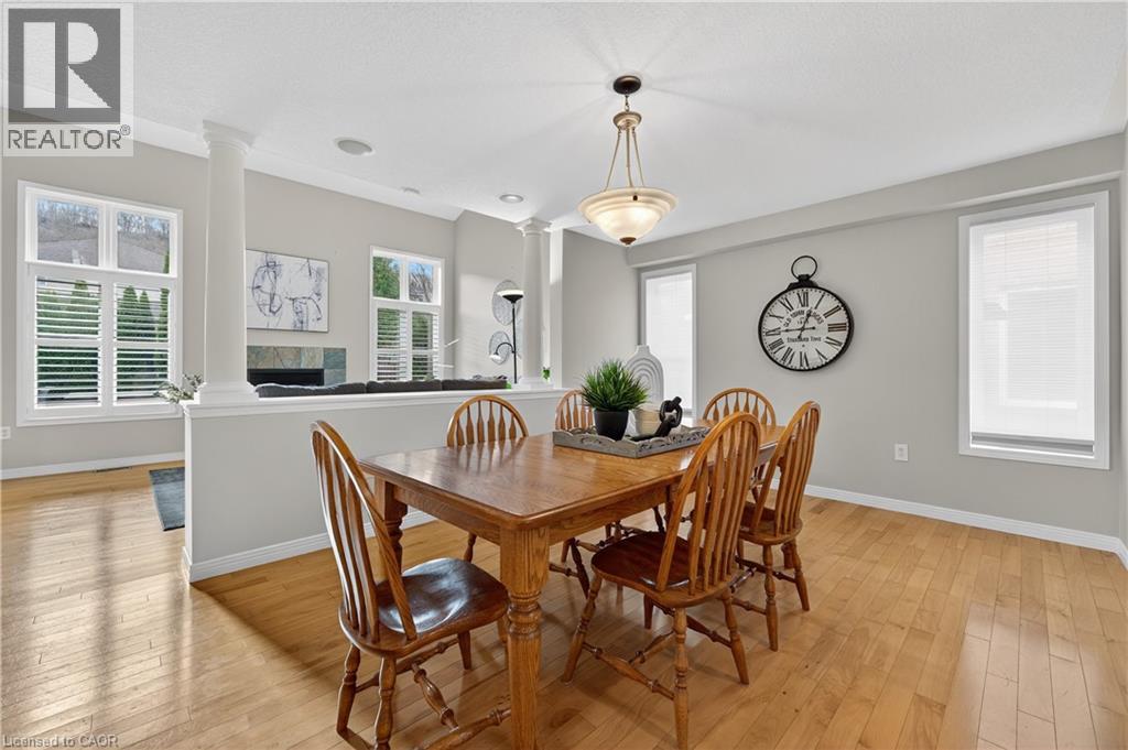 51 Hickory Crescent, Grimsby, ON - Indoor Photo Showing Dining Room