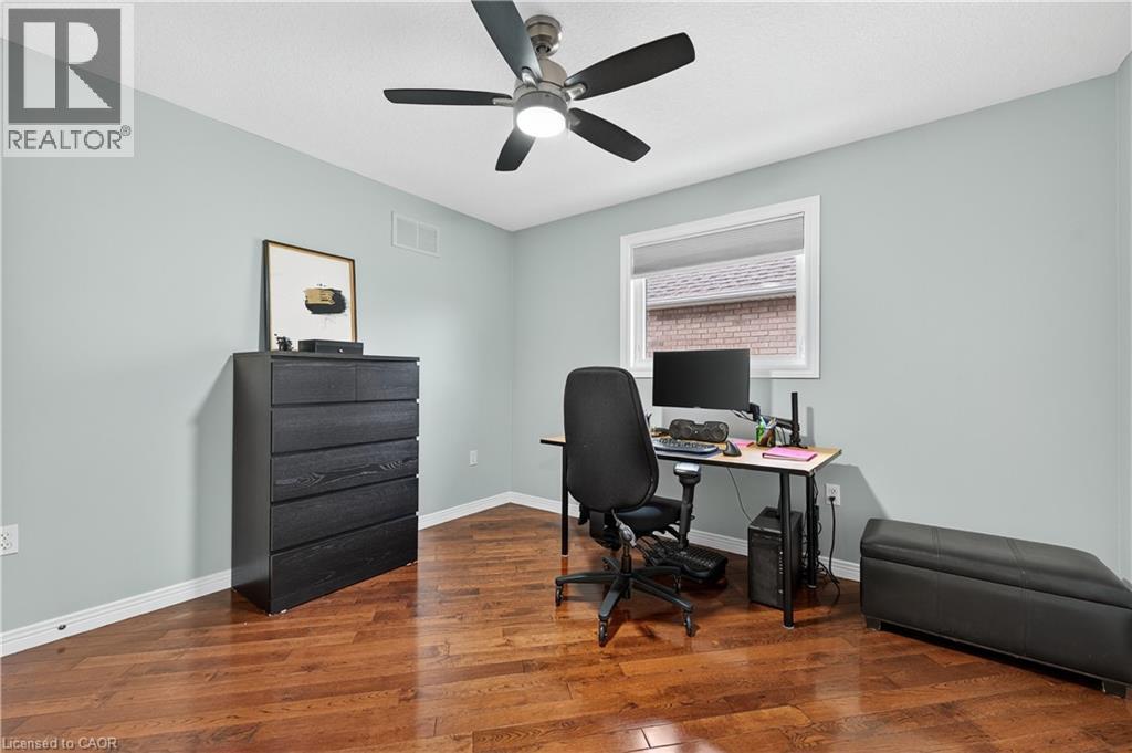 51 Hickory Crescent, Grimsby, ON - Indoor Photo Showing Other Room