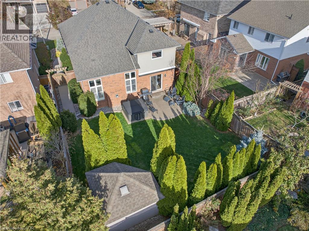 51 Hickory Crescent, Grimsby, ON - Outdoor With Deck Patio Veranda