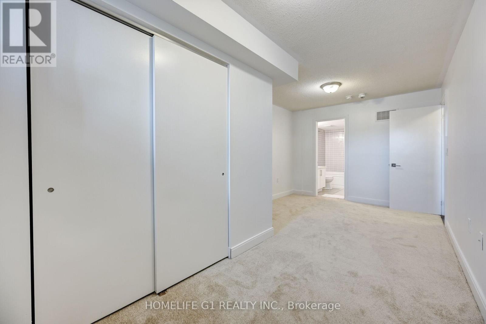 5 - 100 Dufay Road, Brampton, ON - Indoor Photo Showing Other Room