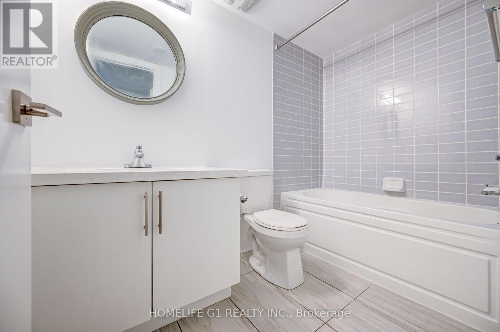 5 - 100 Dufay Road, Brampton, ON - Indoor Photo Showing Bathroom