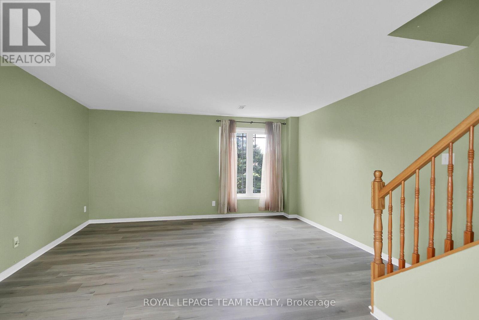 16 - 414 Hillsboro Private N, Ottawa, ON - Indoor Photo Showing Other Room