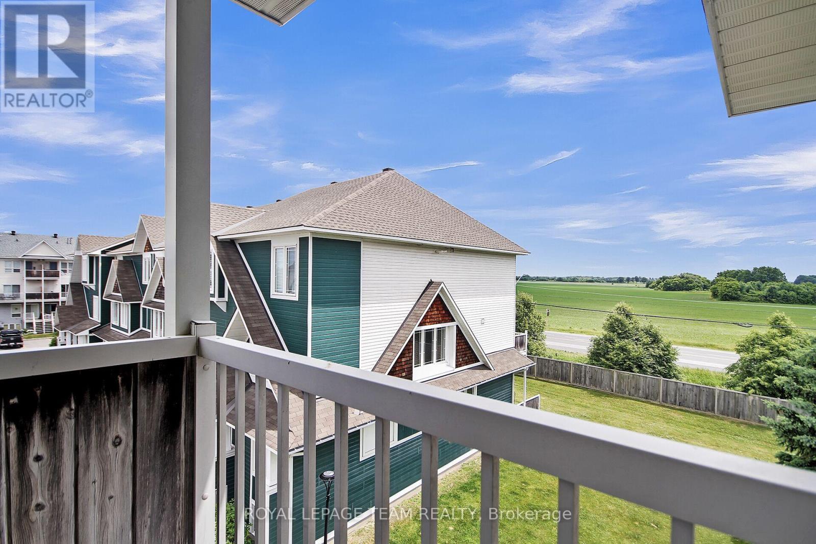 16 - 414 Hillsboro Private N, Ottawa, ON - Outdoor With Exterior