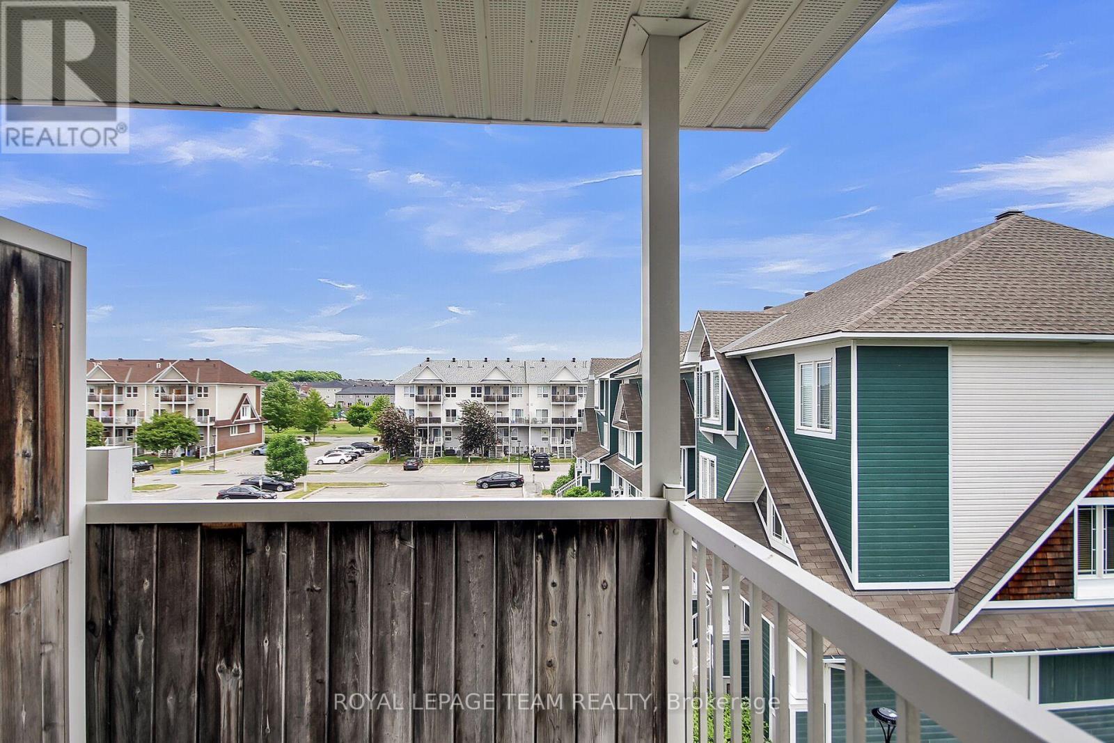 16 - 414 Hillsboro Private N, Ottawa, ON - Outdoor With Exterior