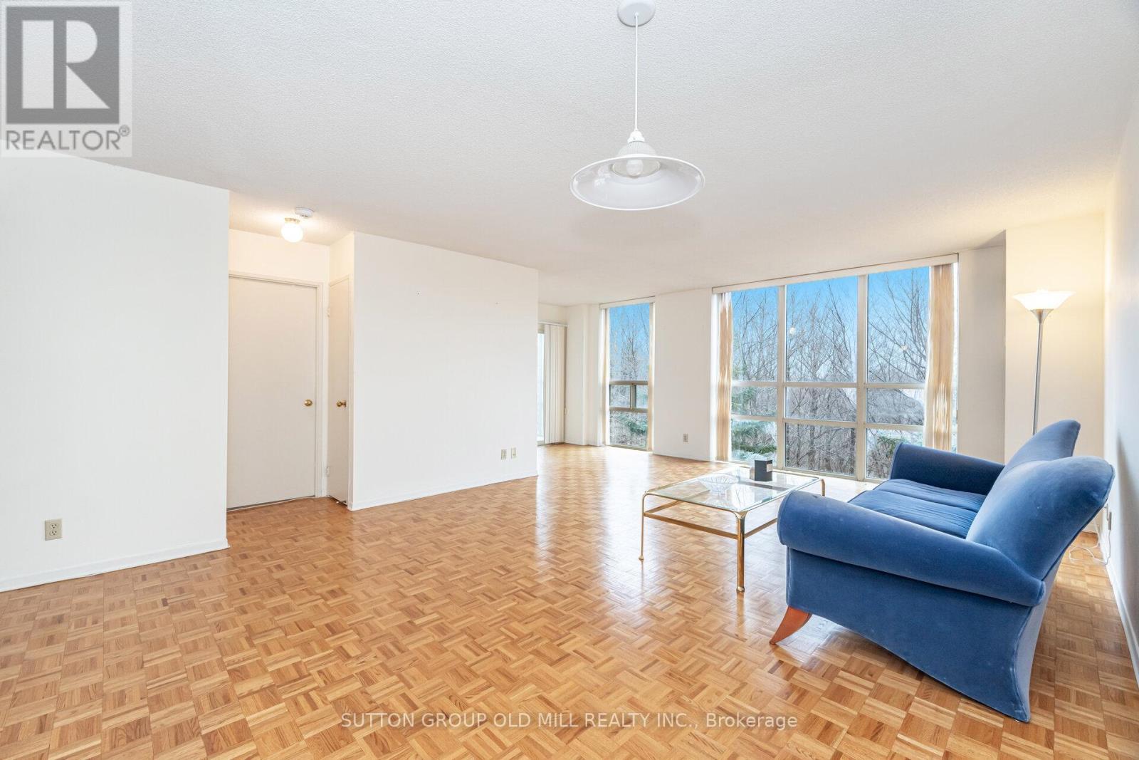 504 - 215 Wynford Drive, Toronto, ON - Indoor Photo Showing Living Room