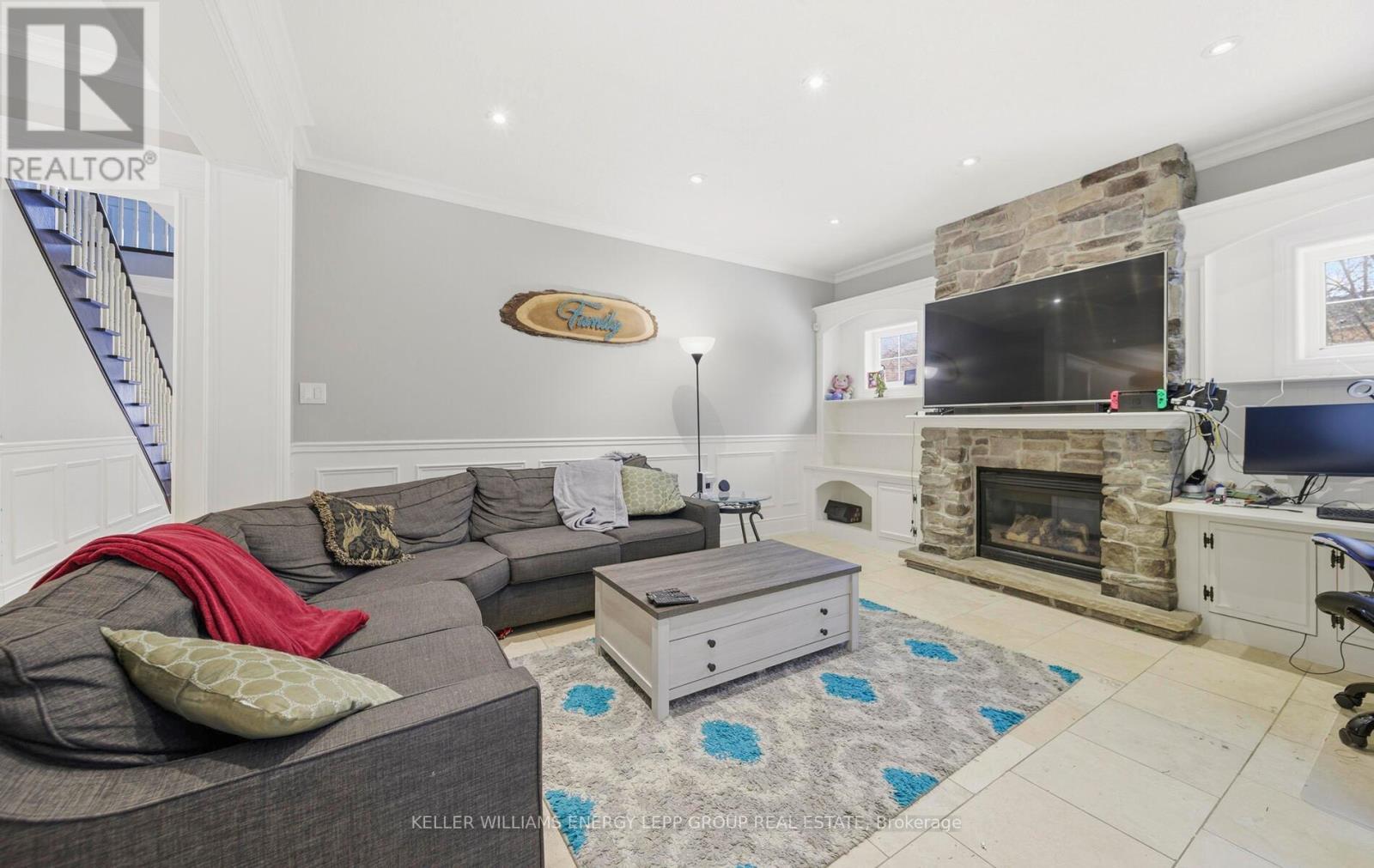 56 Peacock Crescent, Ajax (Northwest Ajax), ON - Indoor Photo Showing Living Room With Fireplace