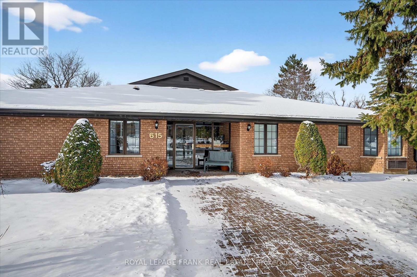 8 - 615 Whitaker Street, Peterborough (Ashburnham Ward 4), ON - Outdoor