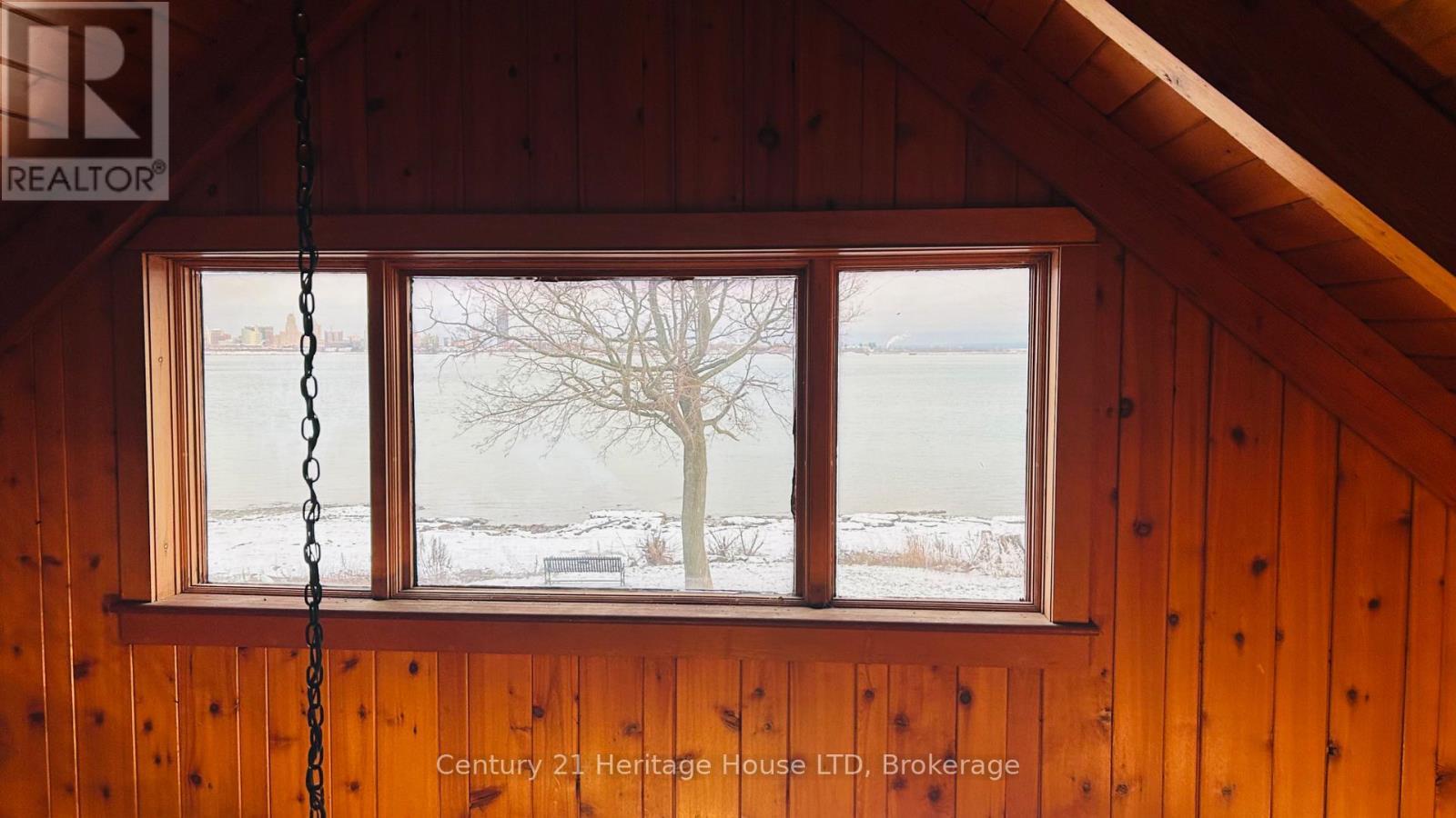 500 Lakeshore Road, Fort Erie (Lakeshore), ON - Indoor Photo Showing Other Room