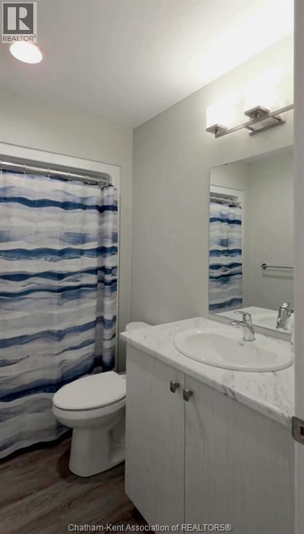 13 Baffin Way, Chatham, ON - Indoor Photo Showing Bathroom