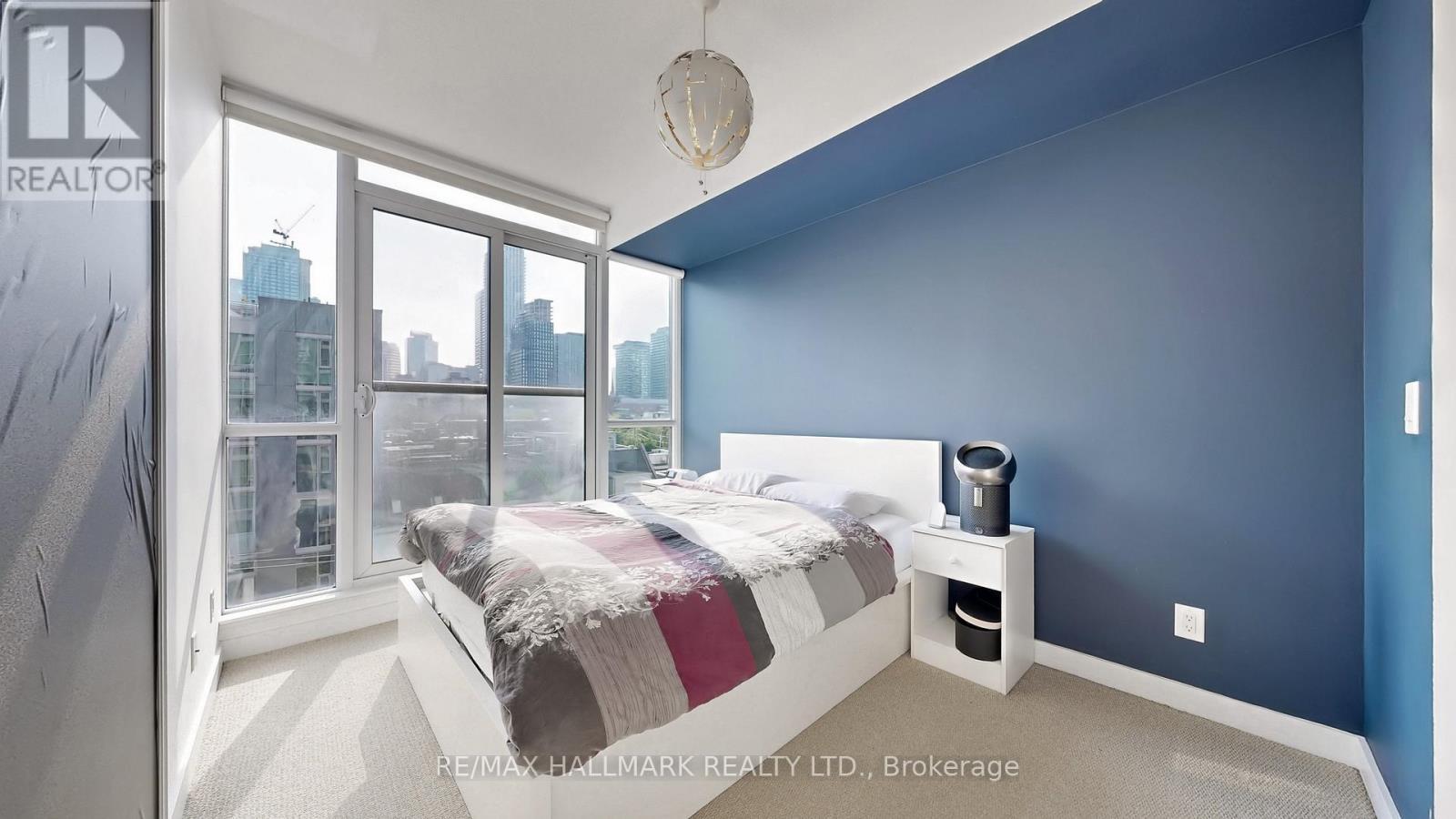 605 - 320 Richmond Street E, Toronto, ON - Indoor Photo Showing Bedroom