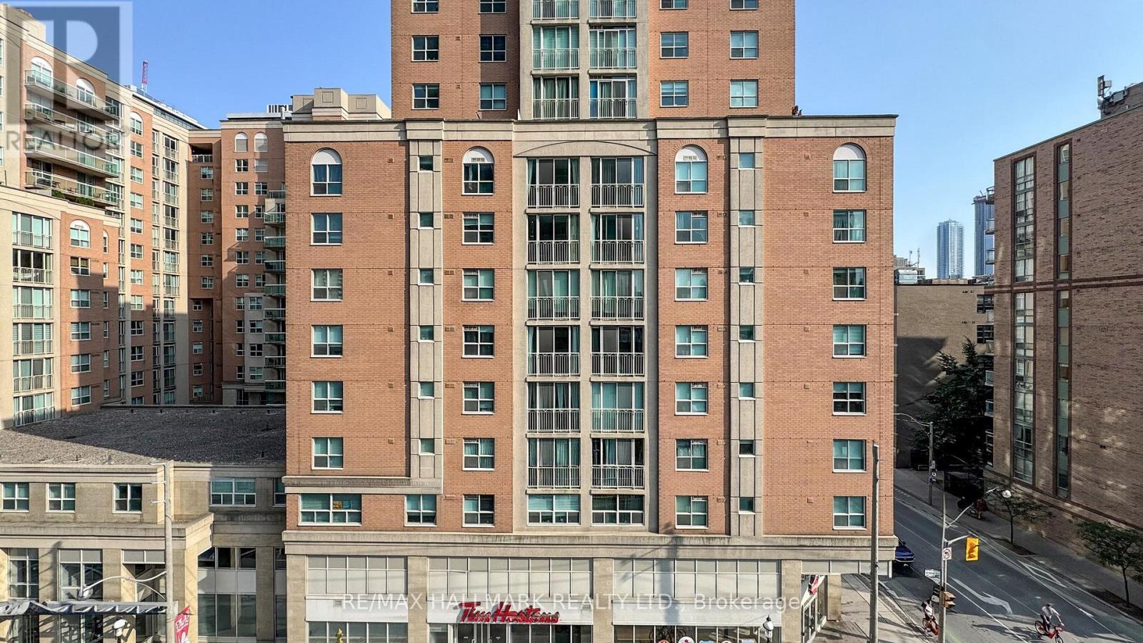 605 - 320 Richmond Street E, Toronto, ON - Outdoor With Balcony With Facade