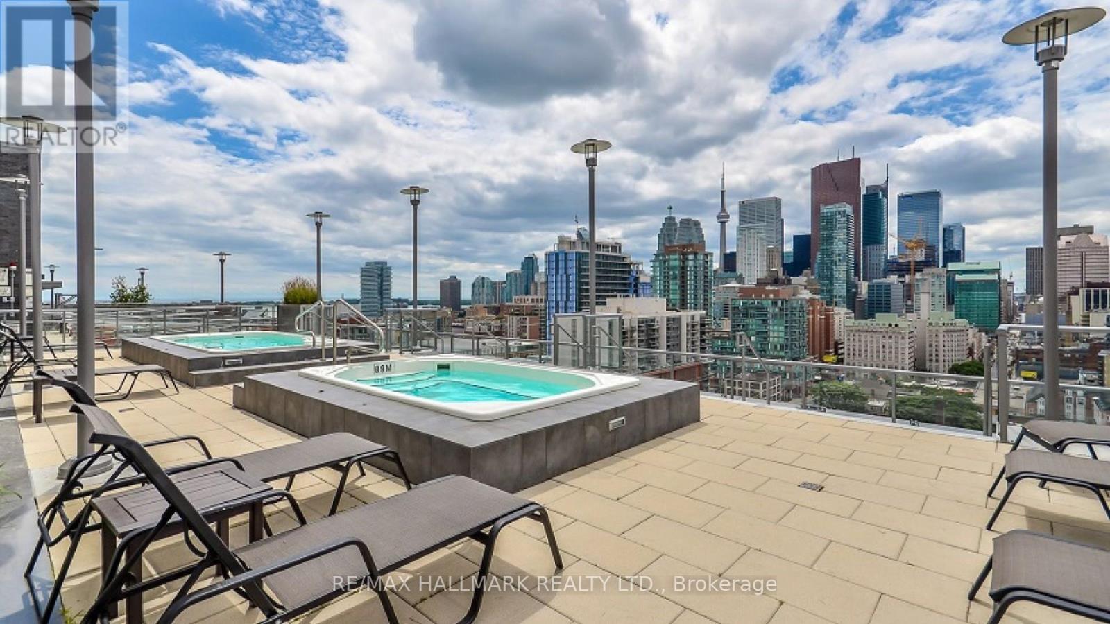 605 - 320 Richmond Street E, Toronto, ON - Outdoor