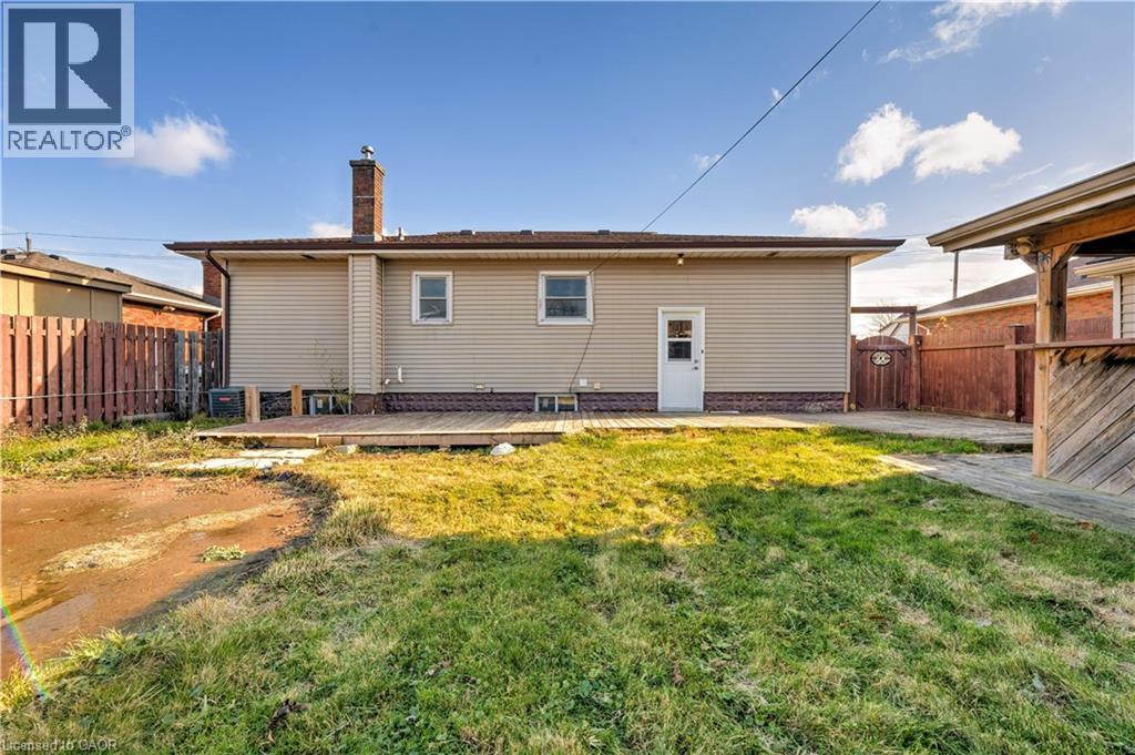 Backyard - 662 Harriet Street Unit# Upper, Welland, ON - Outdoor