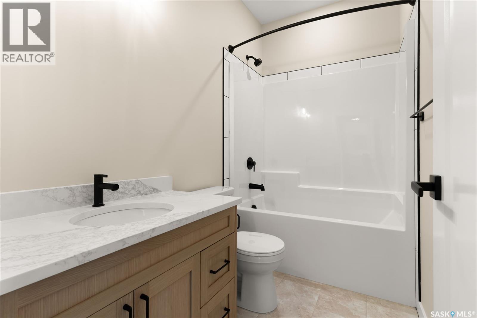 5 Konanz Bay, Balgonie, SK - Indoor Photo Showing Bathroom