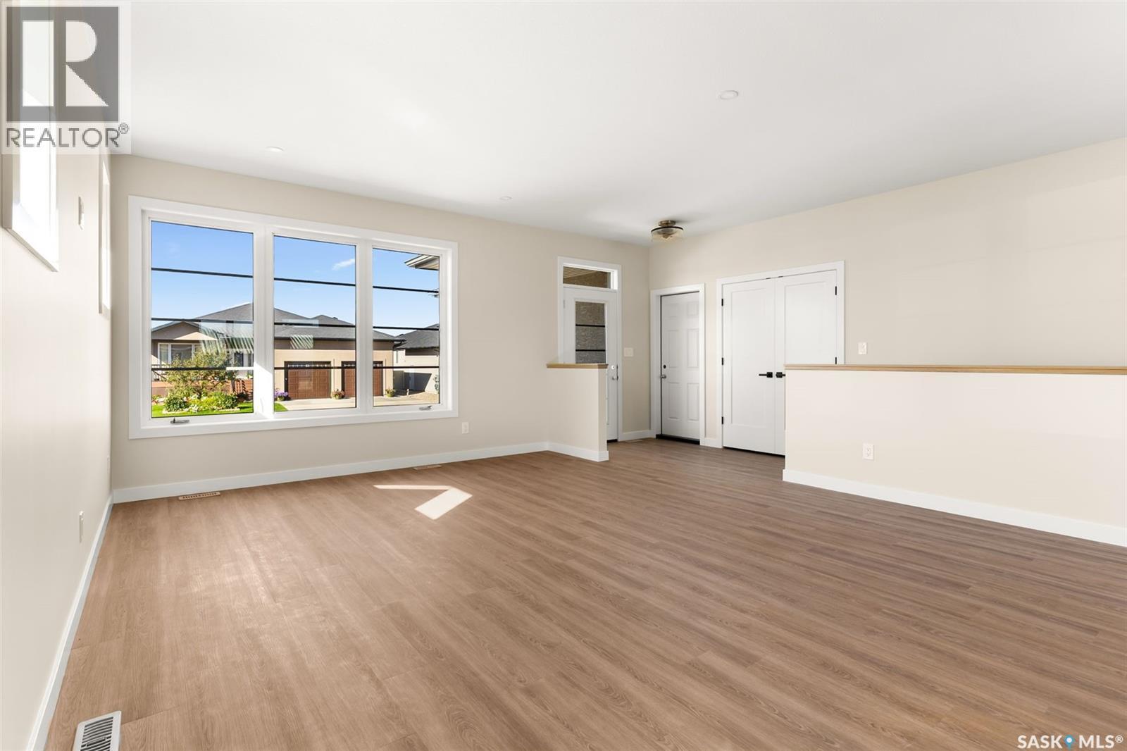 5 Konanz Bay, Balgonie, SK - Indoor