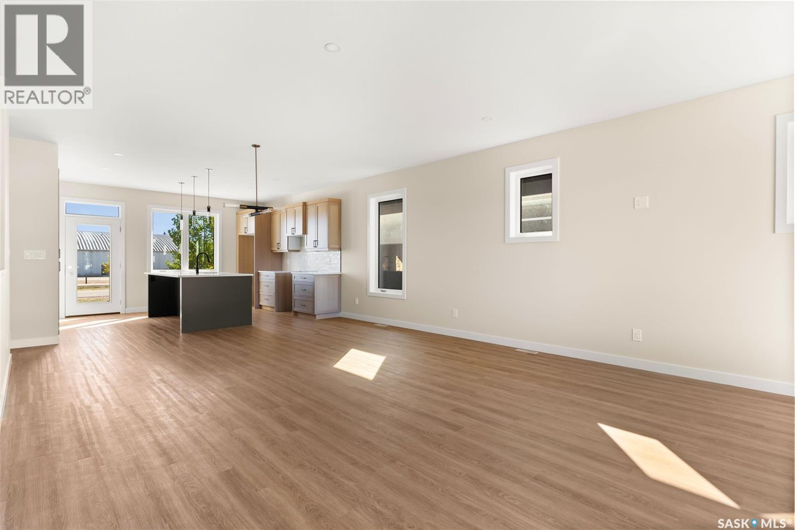 5 Konanz Bay, Balgonie, SK - Indoor