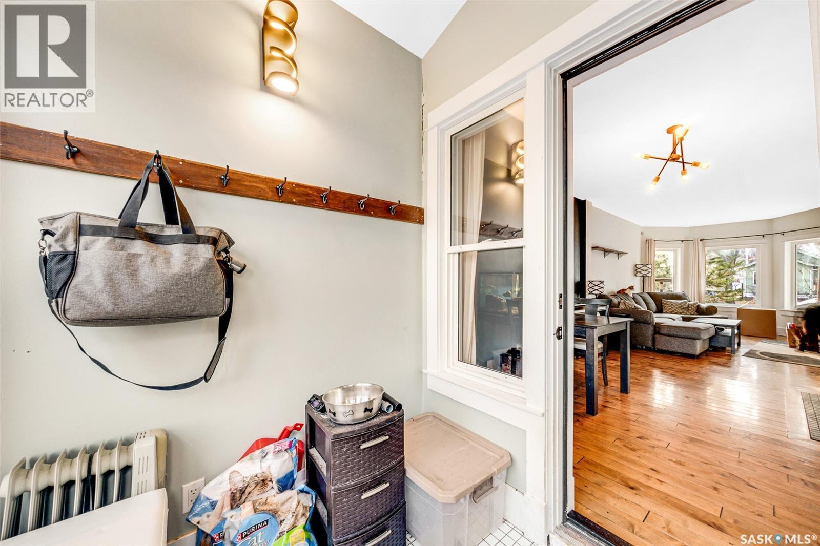 527 7Th Street E, Saskatoon, SK - Indoor Photo Showing Other Room