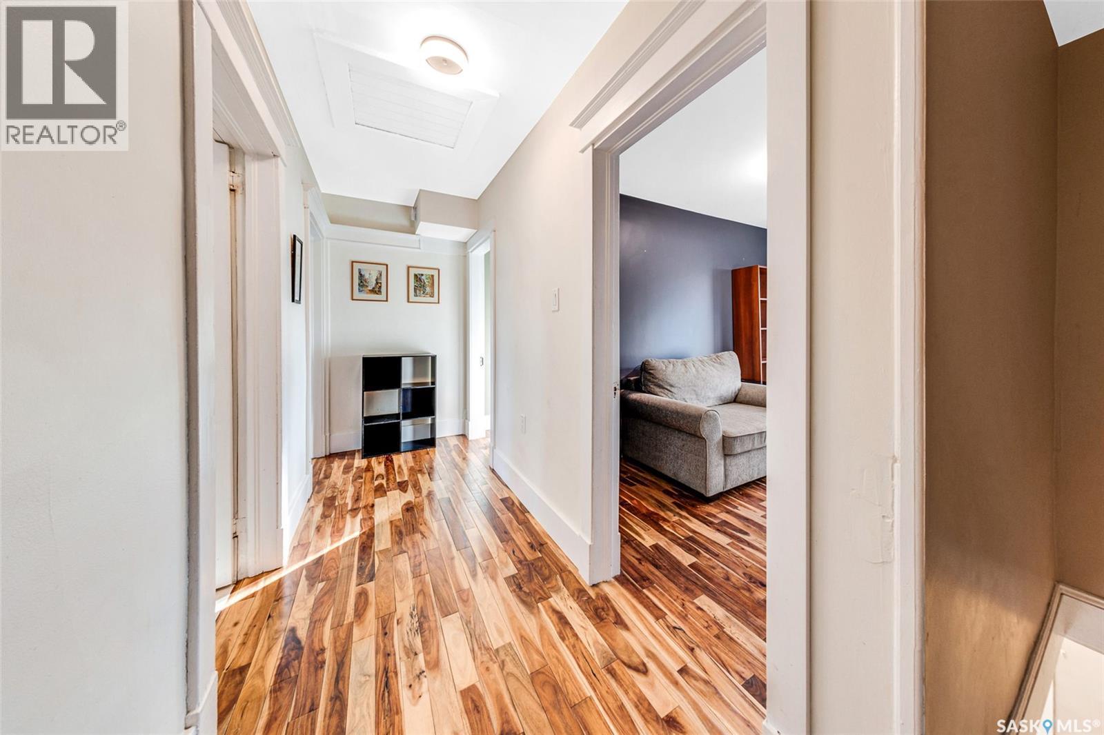 527 7Th Street E, Saskatoon, SK - Indoor Photo Showing Other Room