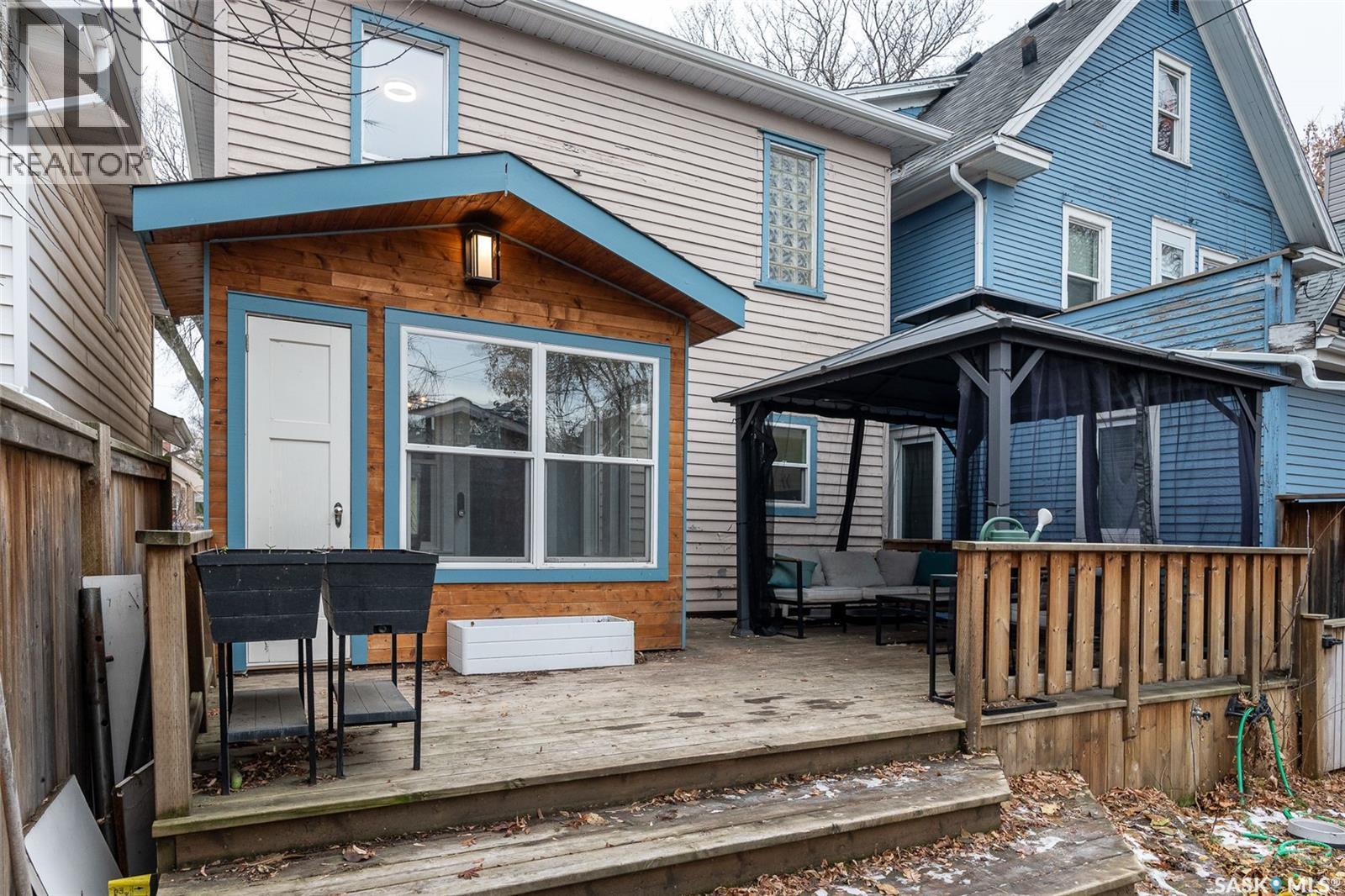 527 7Th Street E, Saskatoon, SK - Outdoor