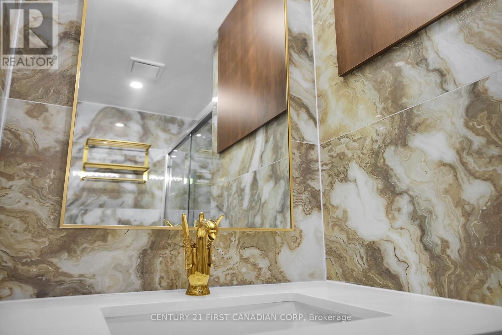 Upper Level 3 pc Bath - 1046 Jalna Boulevard, London South (South X), ON - Indoor Photo Showing Bathroom