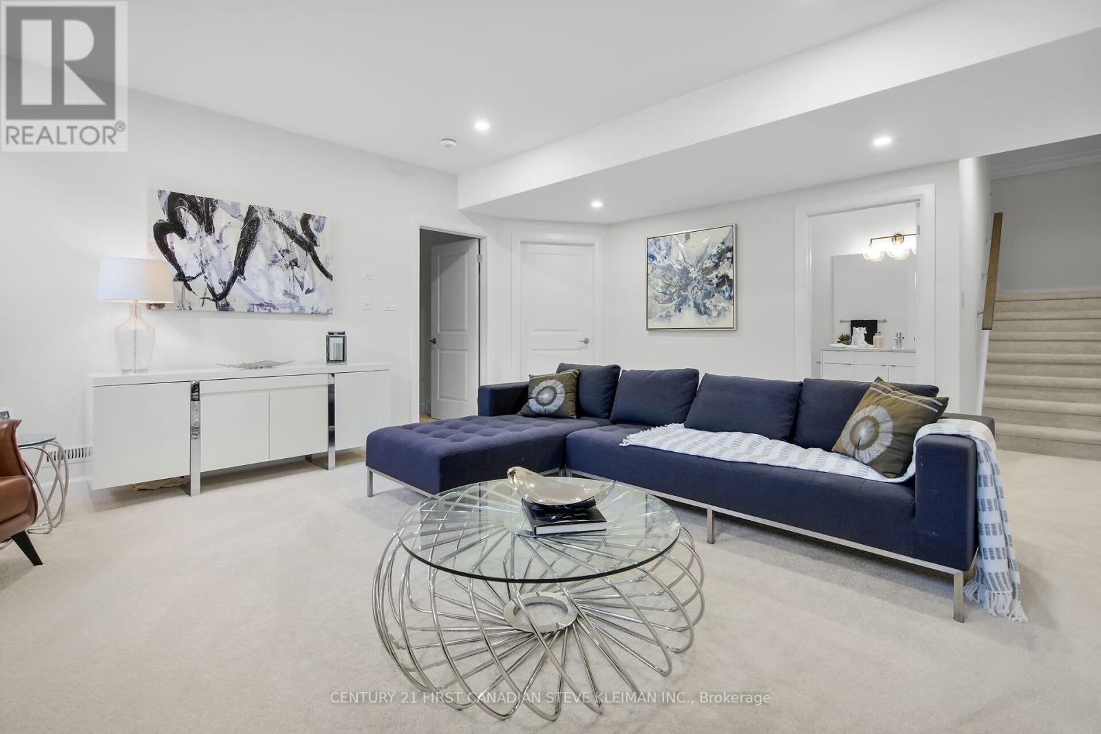 2668 Buroak Drive, London North (North S), ON - Indoor Photo Showing Living Room
