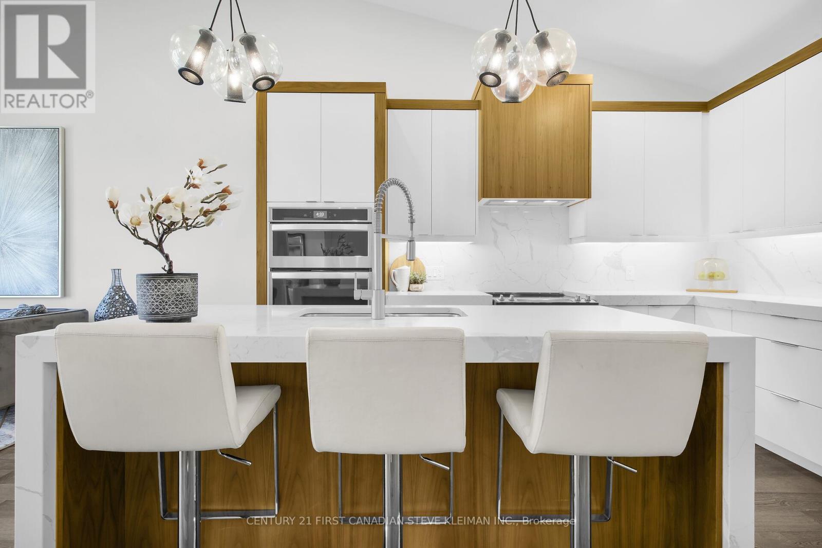 2668 Buroak Drive, London North (North S), ON - Indoor