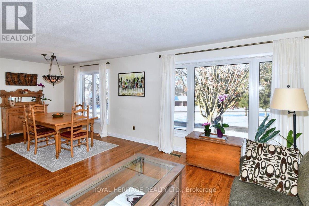 273 Maxwell Avenue W, Peterborough (Ashburnham Ward 4), ON - Indoor