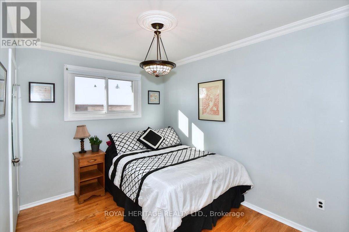 273 Maxwell Avenue W, Peterborough (Ashburnham Ward 4), ON - Indoor Photo Showing Bedroom