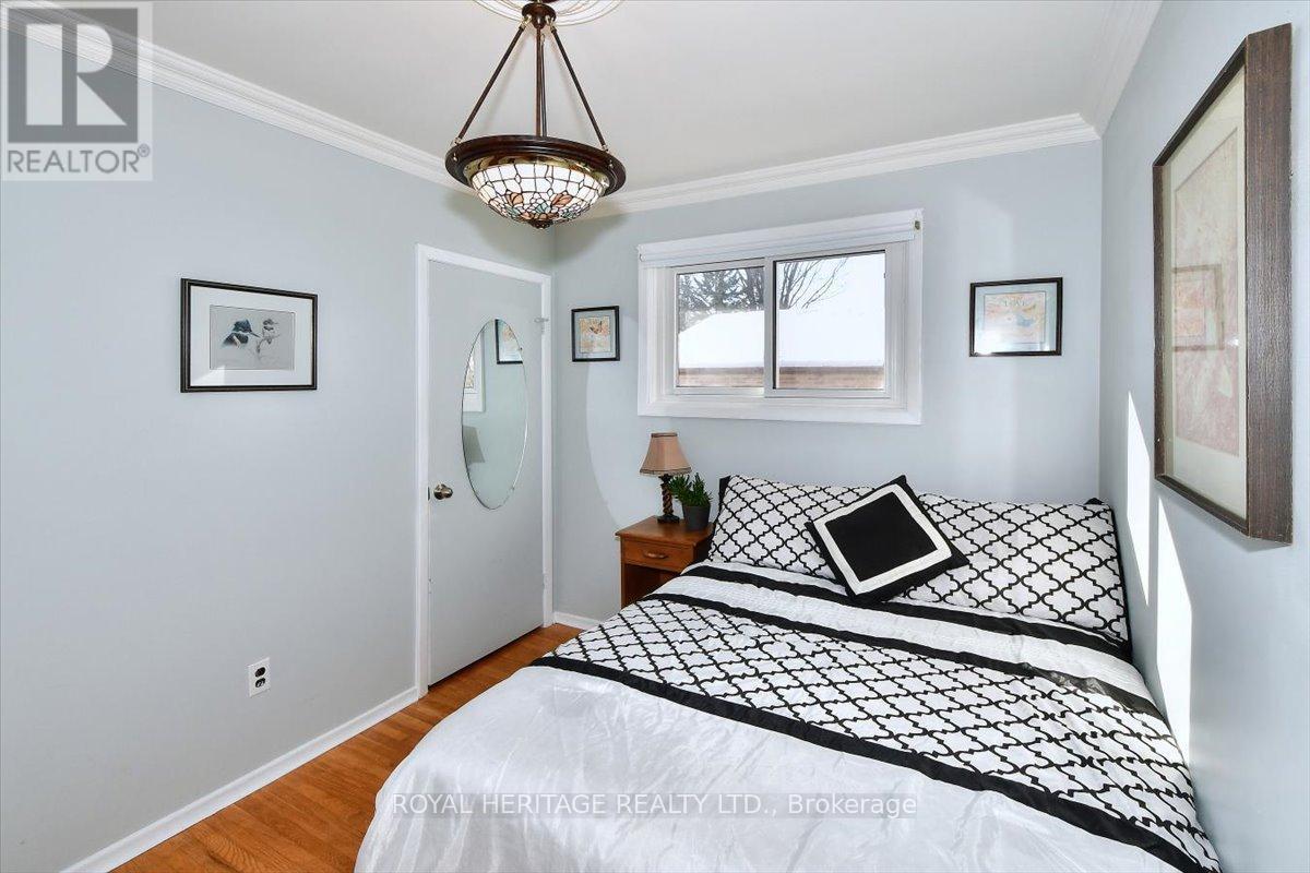 273 Maxwell Avenue W, Peterborough (Ashburnham Ward 4), ON - Indoor Photo Showing Bedroom