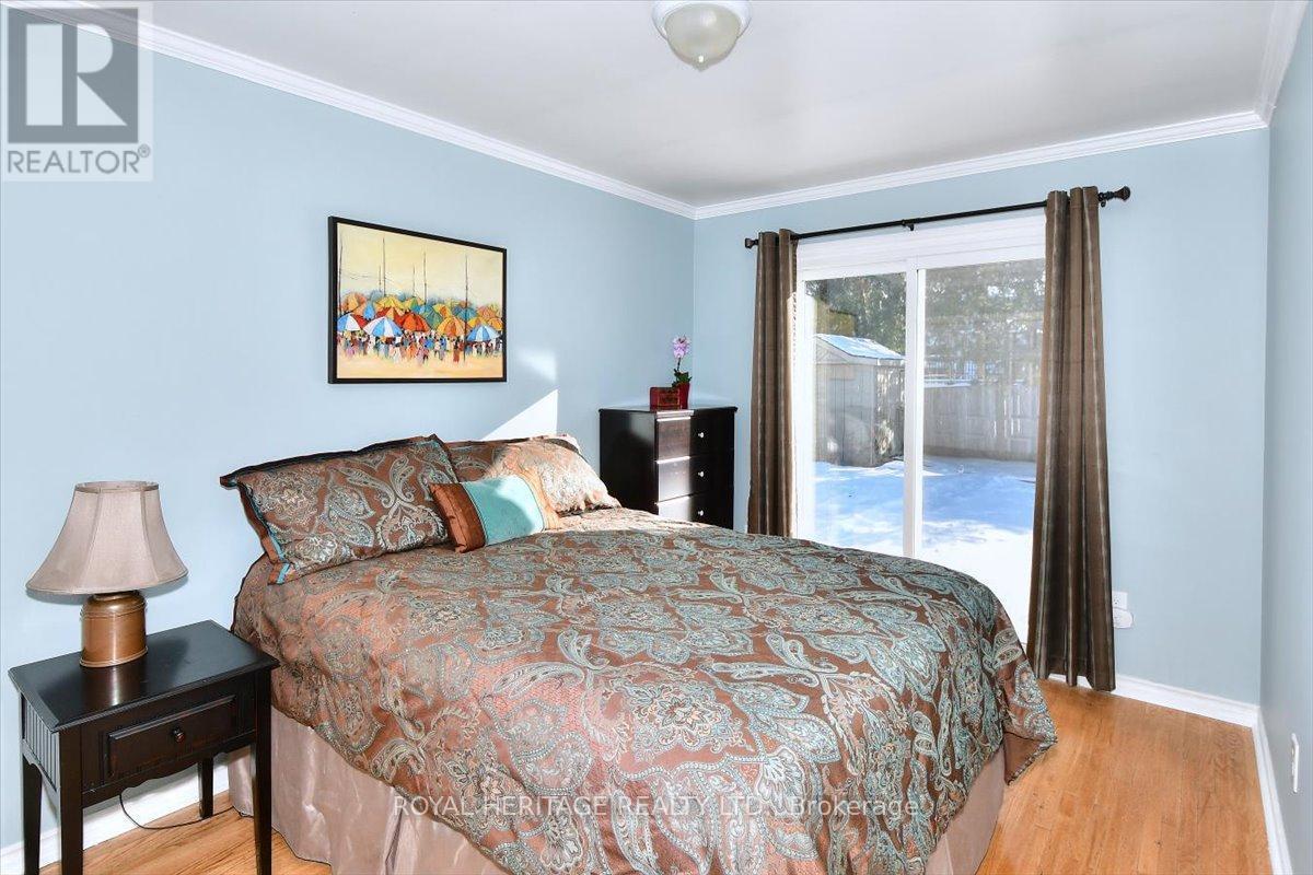 273 Maxwell Avenue W, Peterborough (Ashburnham Ward 4), ON - Indoor Photo Showing Bedroom