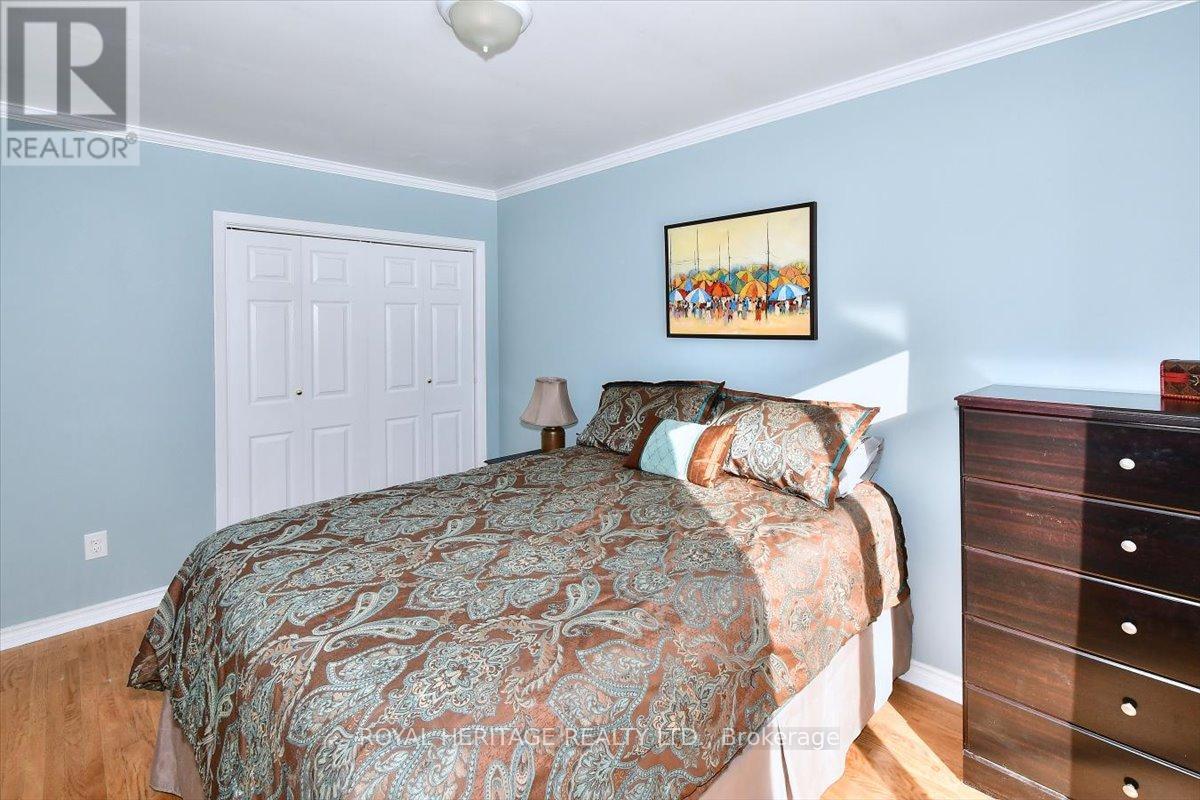 273 Maxwell Avenue W, Peterborough (Ashburnham Ward 4), ON - Indoor Photo Showing Bedroom