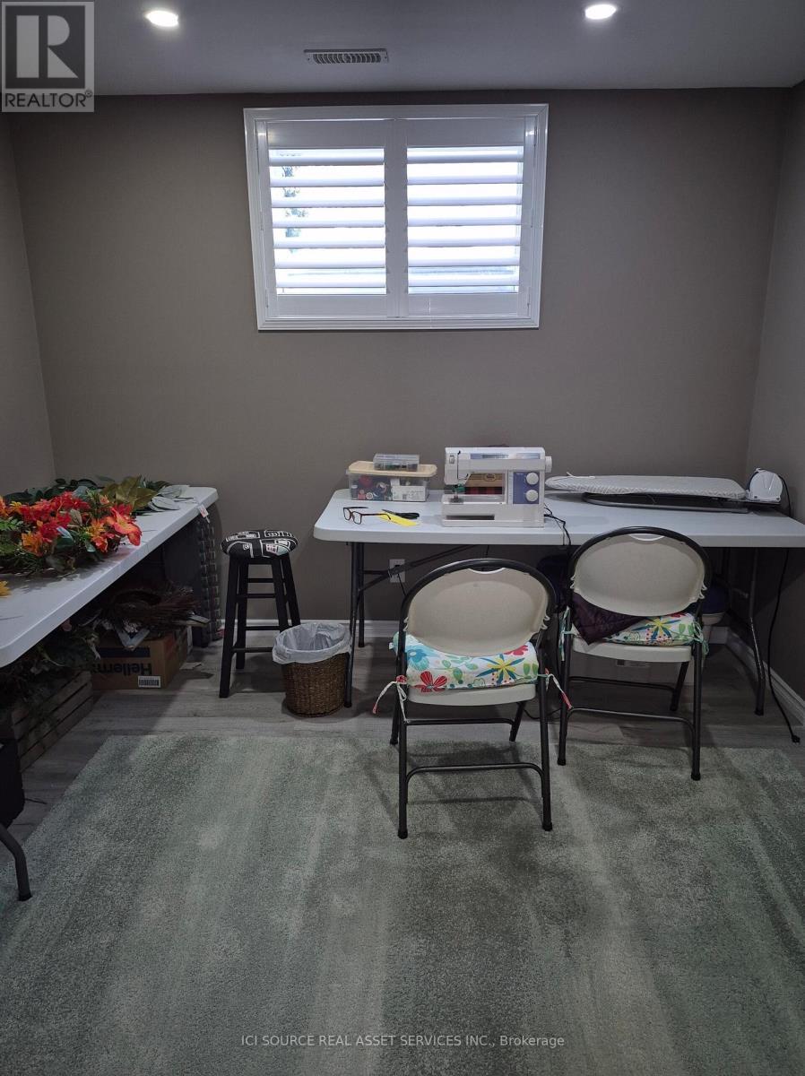 6 Macneil Court, Brantford, ON - Indoor Photo Showing Office