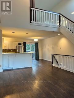 587 Oxbow Crescent, Collingwood, ON - Indoor Photo Showing Kitchen