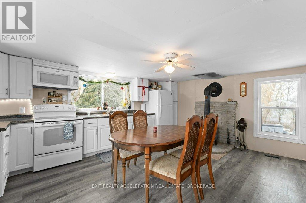 1069 County Rd 9, Greater Napanee (Greater Napanee), ON - Indoor