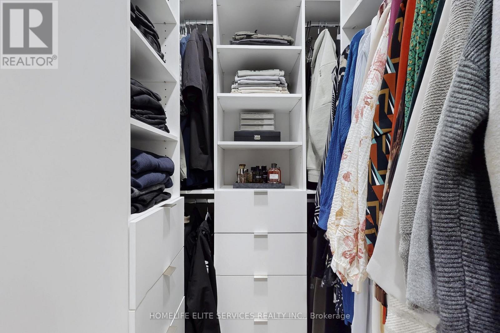 15 Glen Echo Court, Brampton, ON - Indoor With Storage