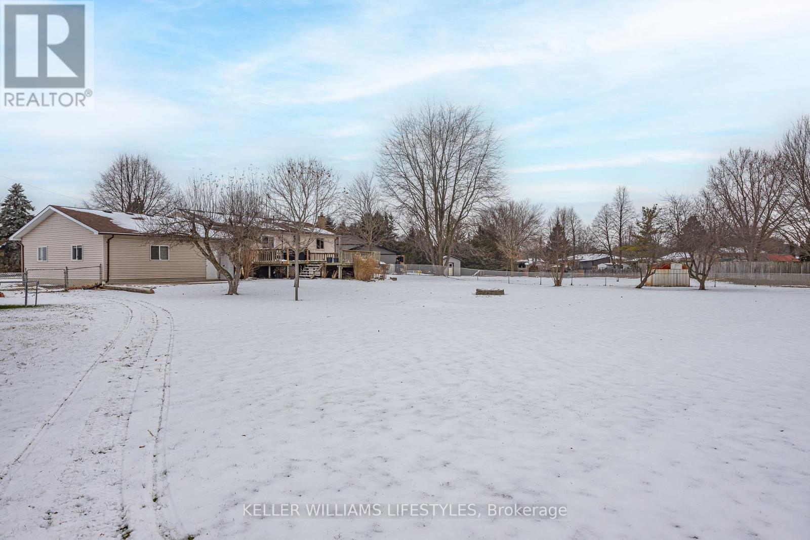 18 Hawthorn Crescent, North Middlesex (Nairn), ON - Outdoor