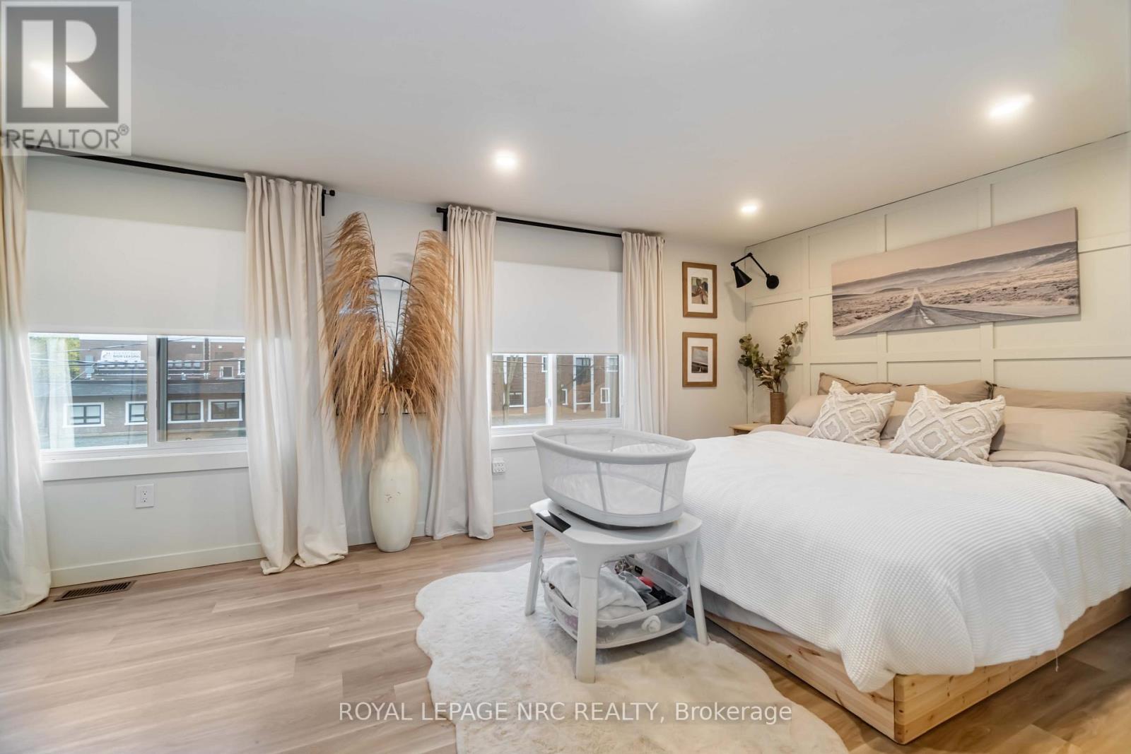 252 Emerick Avenue, Fort Erie (Central), ON - Indoor Photo Showing Bedroom