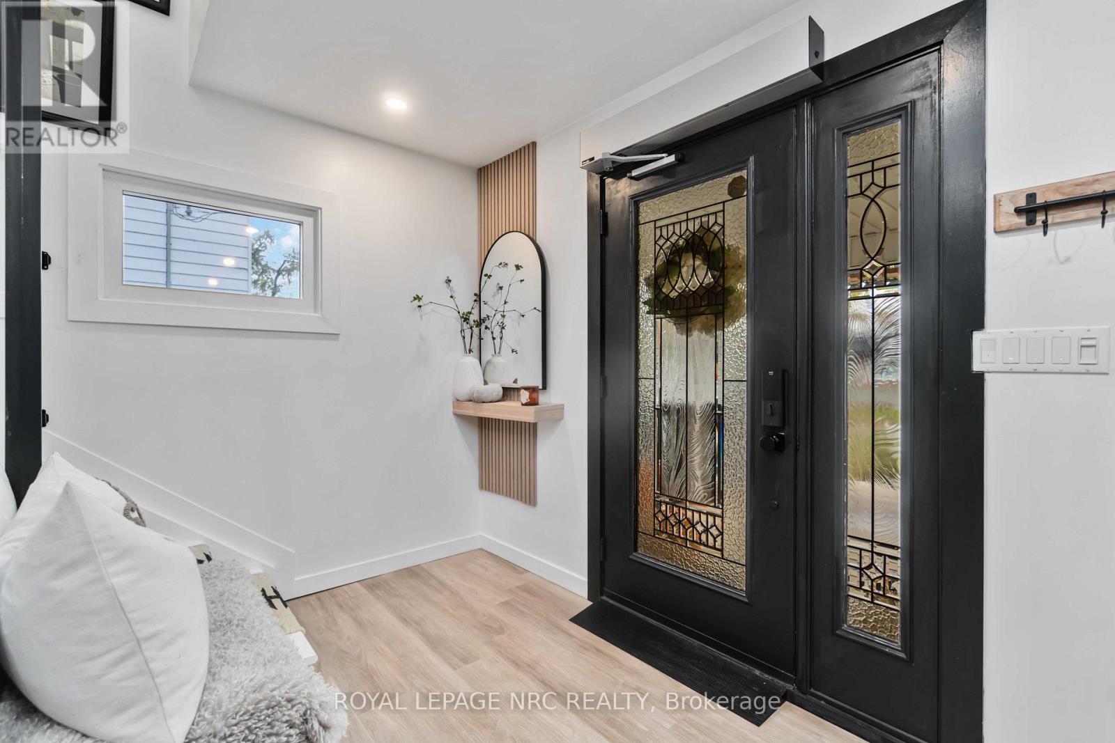 252 Emerick Avenue, Fort Erie (Central), ON - Indoor Photo Showing Other Room