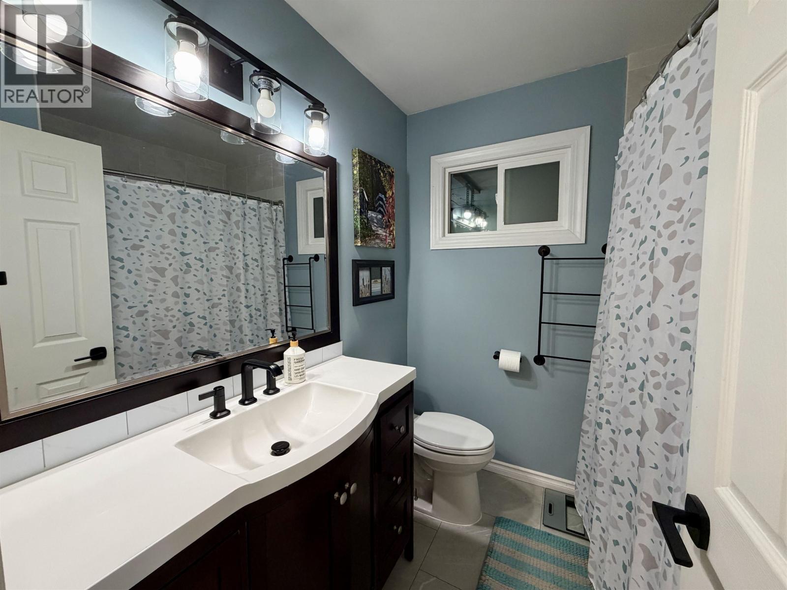 152 Vanderview Drive, Vanderhoof, BC - Indoor Photo Showing Bathroom