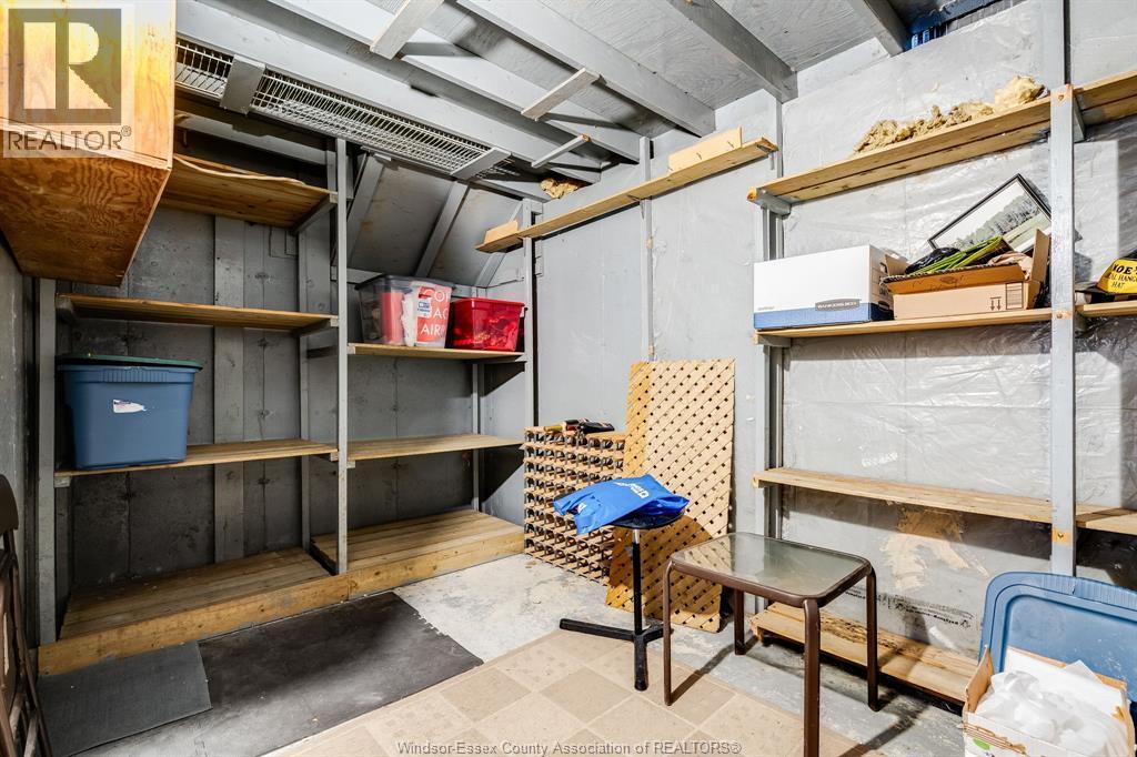 1368 Chateau Avenue, Windsor, ON - Indoor