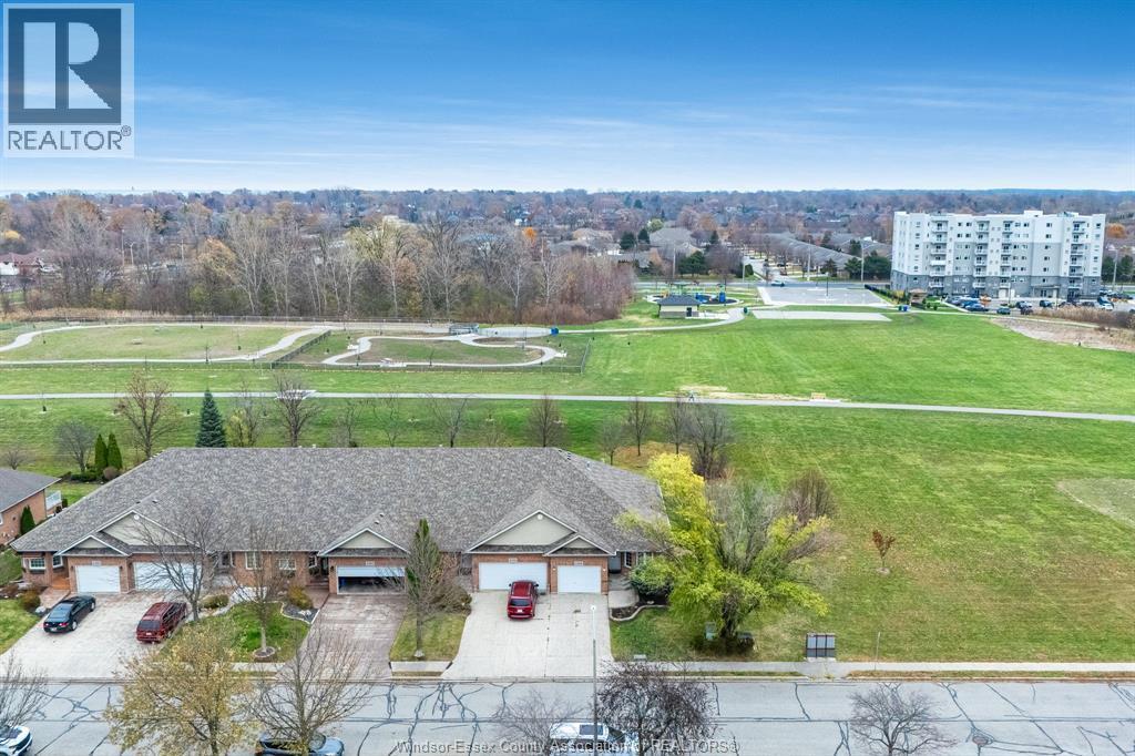 1368 Chateau Avenue, Windsor, ON - Outdoor With View