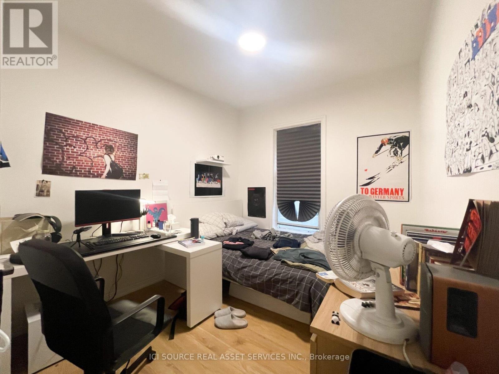 2 - 157 Huron Street, Toronto, ON - Indoor Photo Showing Office