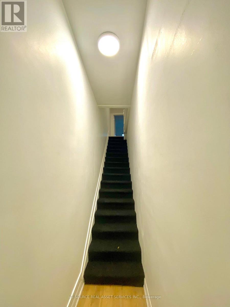 2 - 157 Huron Street, Toronto, ON - Indoor Photo Showing Other Room