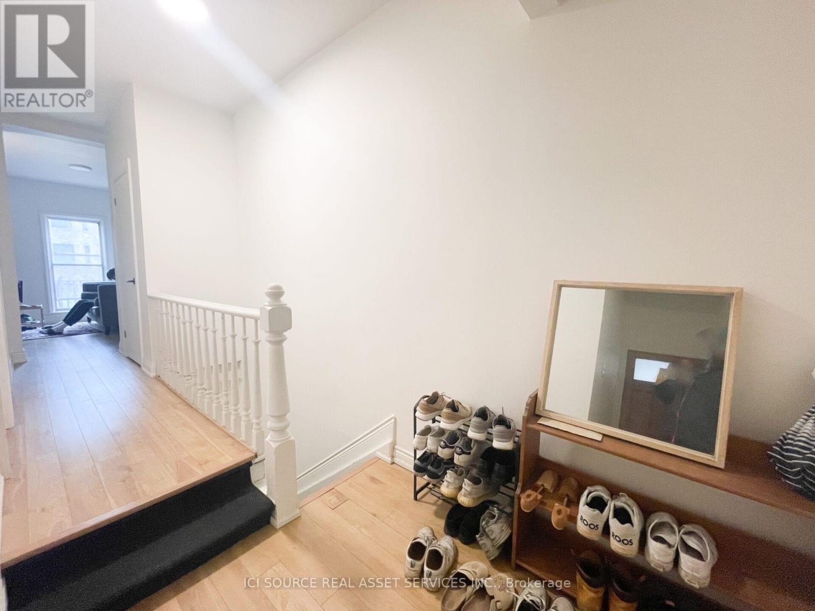 2 - 157 Huron Street, Toronto, ON - Indoor Photo Showing Other Room