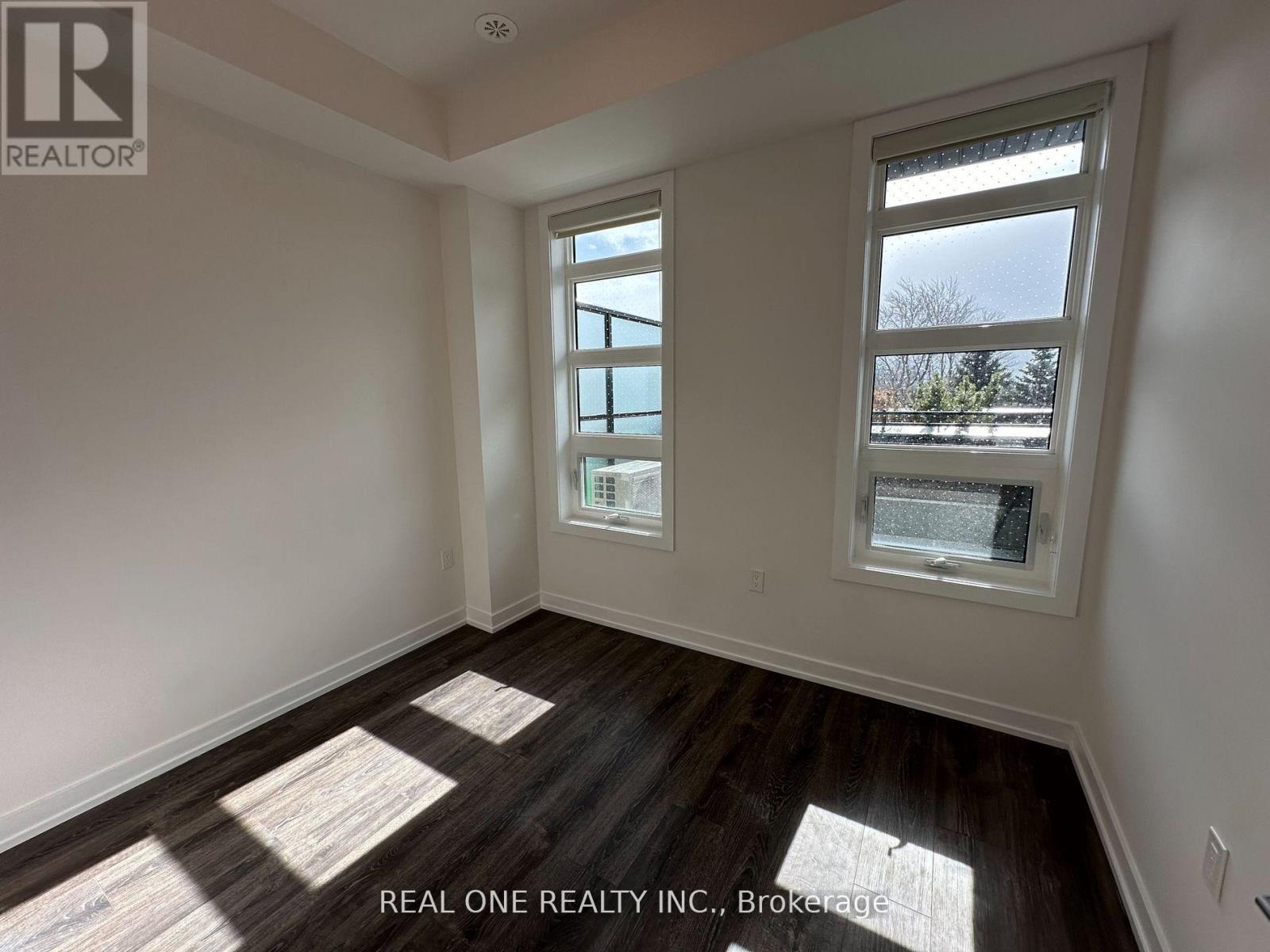 36 - 57 Finch Avenue W, Toronto, ON - Indoor Photo Showing Other Room