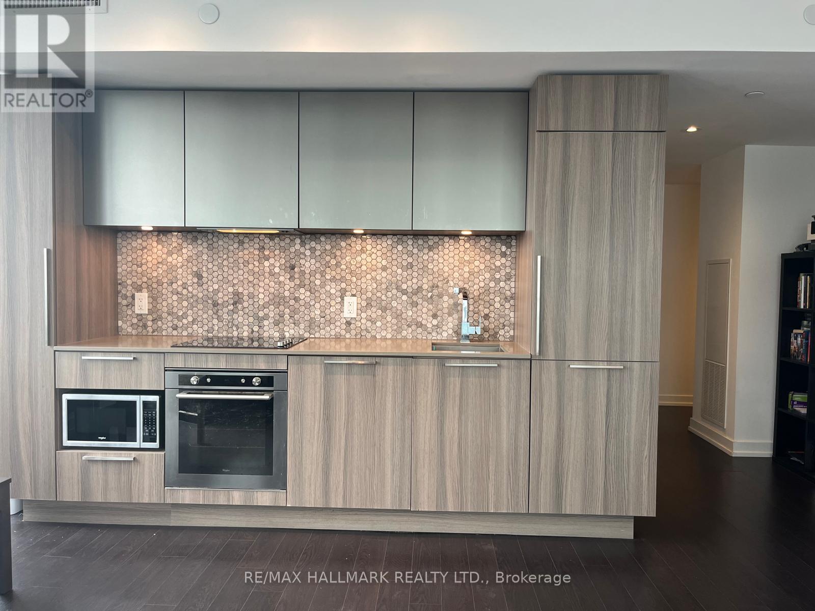 4003 - 85 Wood Street, Toronto, ON - Indoor Photo Showing Kitchen With Upgraded Kitchen