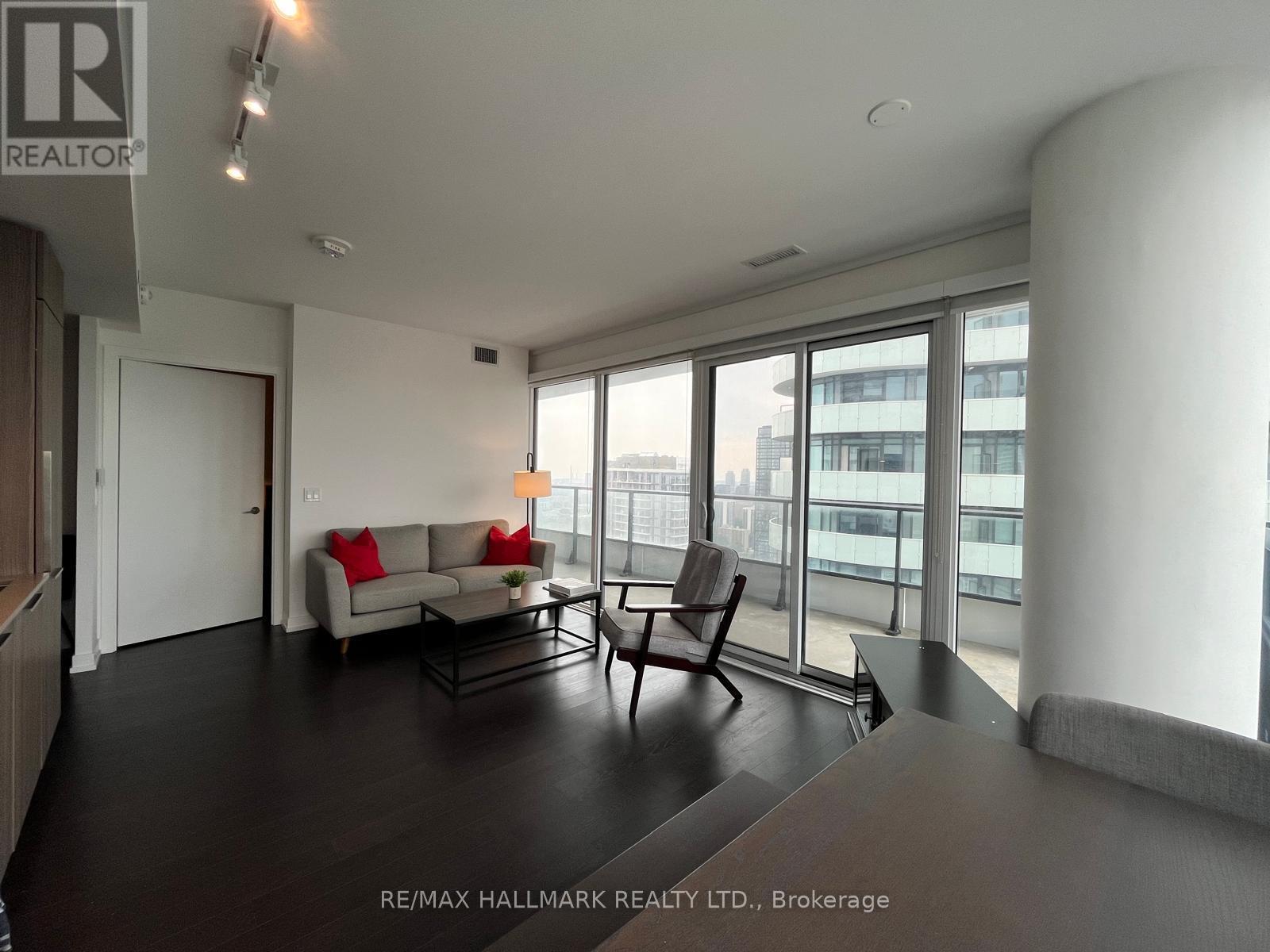 4003 - 85 Wood Street, Toronto, ON - Indoor