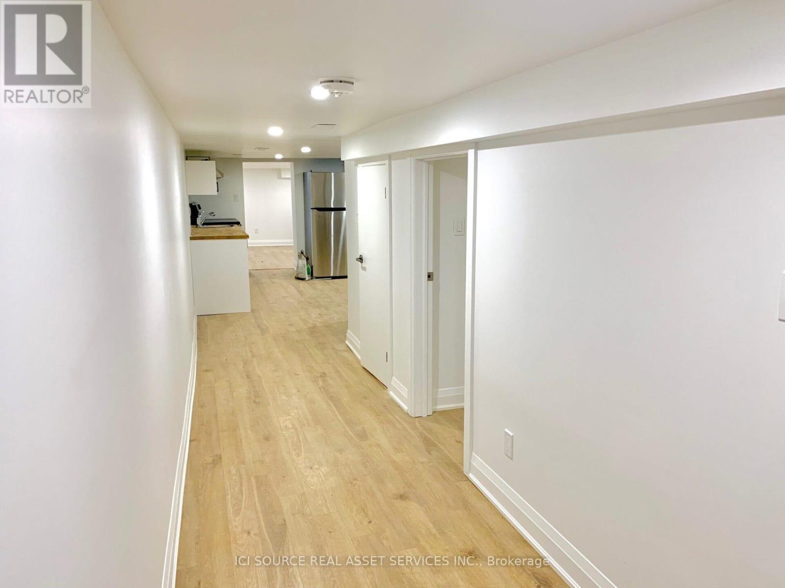 3 - 157 Huron Street, Toronto, ON - Indoor Photo Showing Other Room