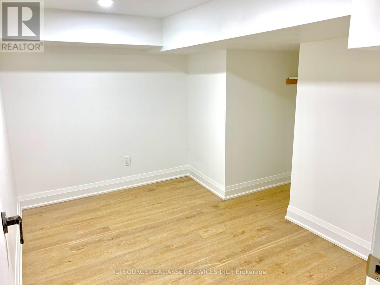 3 - 157 Huron Street, Toronto, ON - Indoor Photo Showing Other Room